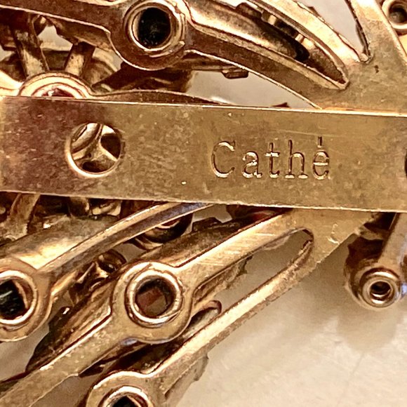 Vintage CATHE Dark Coral, rhinestones and faux pearl Brooch and Earrings Set - Picture 3 of 9